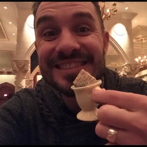 Meet your Posher, Roy